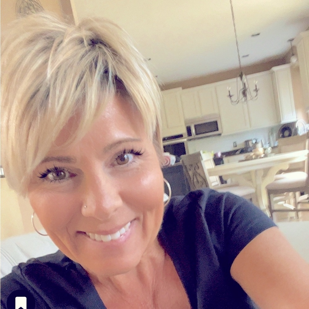 Meet your Posher, Shelley